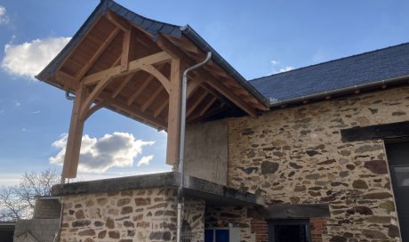 Rénovation de toiture d'une grange par couvreur à Saint-Sornin-Lavolps